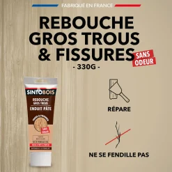 Reboucher gros trous et fissures dans le bois clair